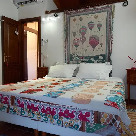 La Casa Di Elda Lägenhet